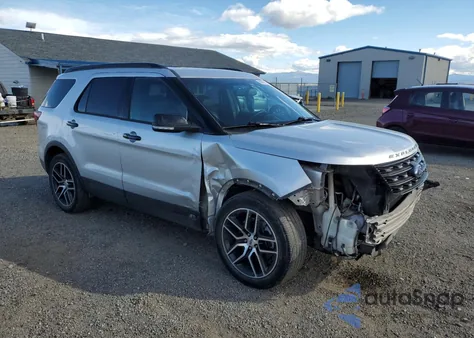 2016 Ford Explorer Sport из США, поврежденный, VIN 1FM5K8GT6GGA26114